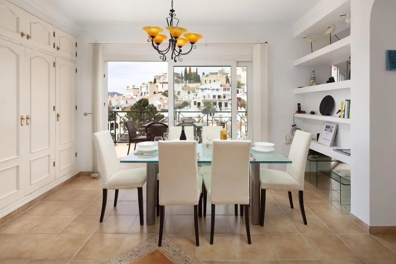 Villa Miramar Burriana Beach 6 Pax Nerja