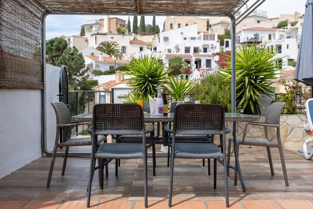Villa Miramar Burriana Beach 6 Pax Nerja