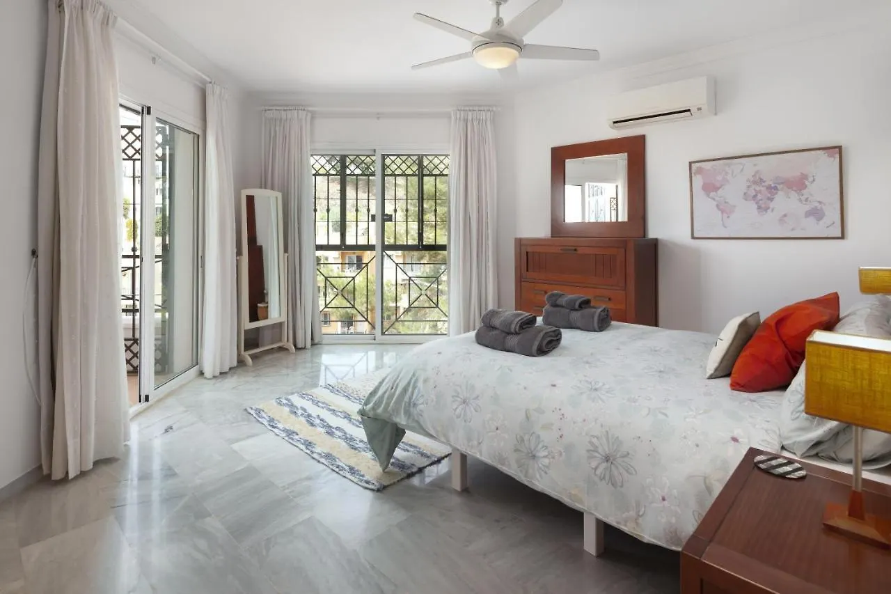 Villa Miramar Burriana Beach 6 Pax Nerja
